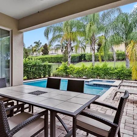 6 Bedrooms - 6,5 Bathrooms - Encore 7514 Ma